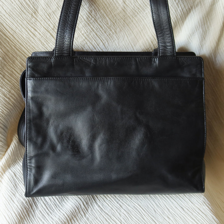 Chanel Vintage Black Lambskin CC Turn lock Pocket CC charm Shoulder Bag