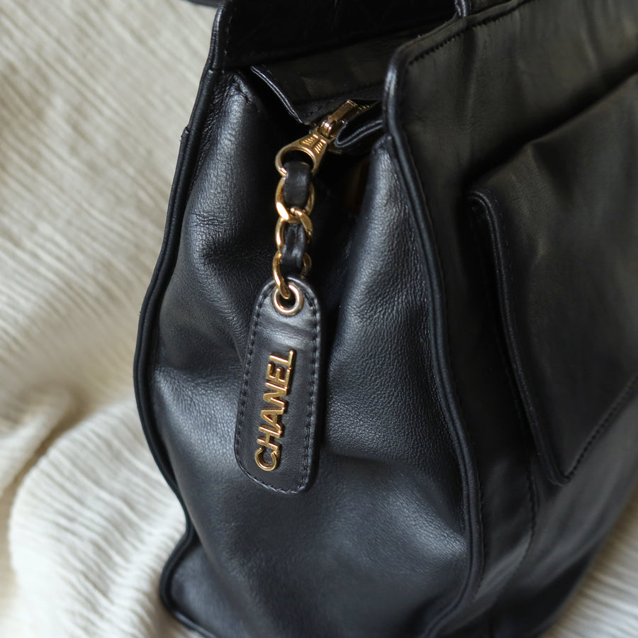 Chanel Vintage Black Lambskin CC Turn lock Pocket CC charm Shoulder Bag