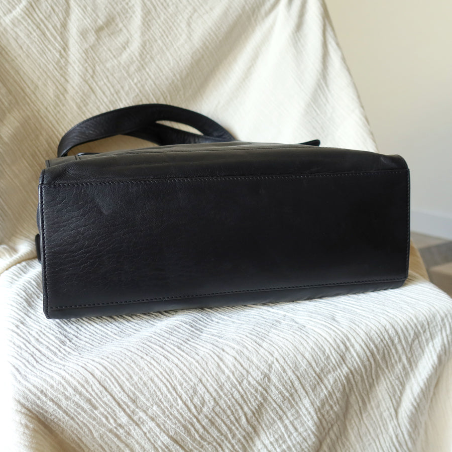 Chanel Vintage Black Lambskin CC Turn lock Pocket CC charm Shoulder Bag