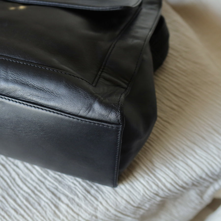 Chanel Vintage Black Lambskin CC Turn lock Pocket CC charm Shoulder Bag