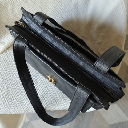 Chanel Vintage Black Lambskin CC Turn lock Pocket CC charm Shoulder Bag