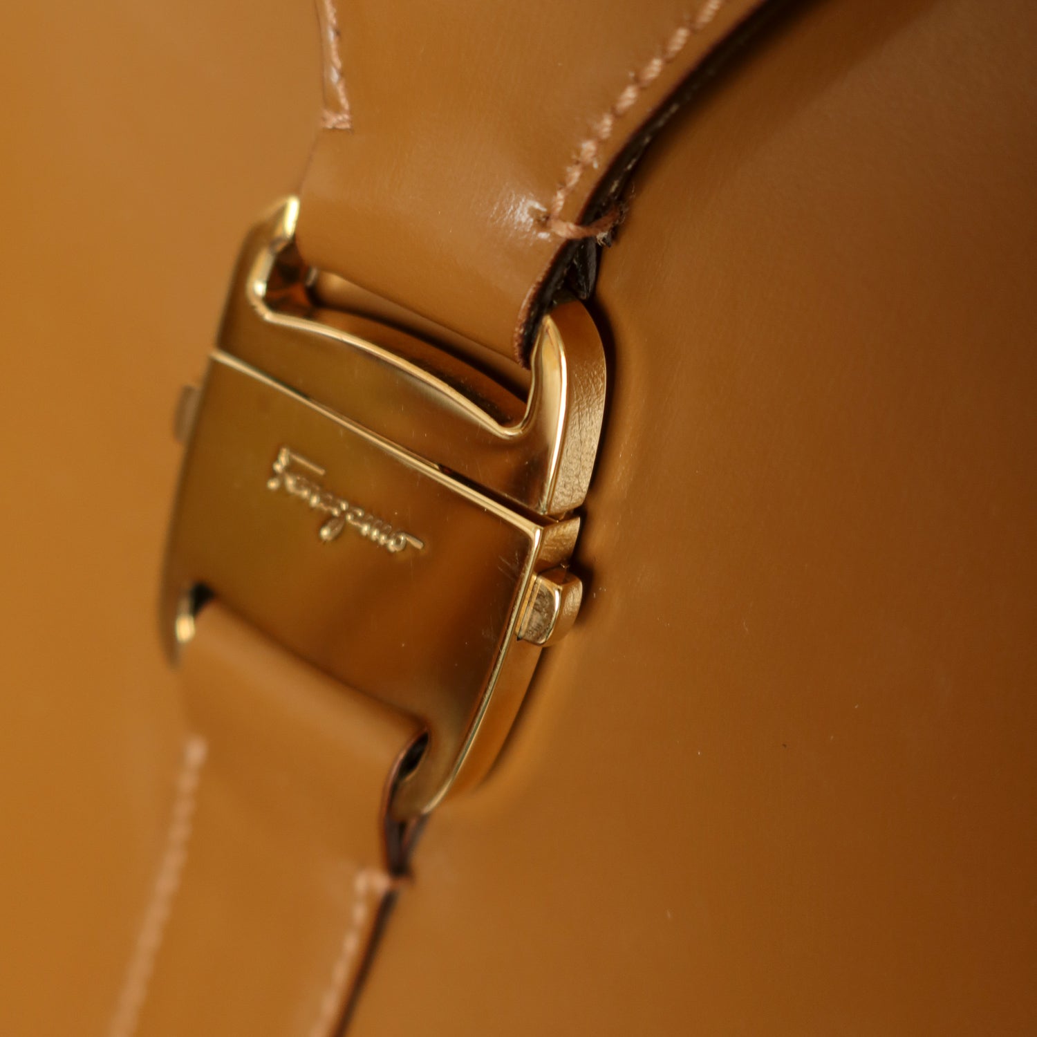 Salvatore Ferragamo Vintage Caramel Brown Leather 2way Top Handle Bag