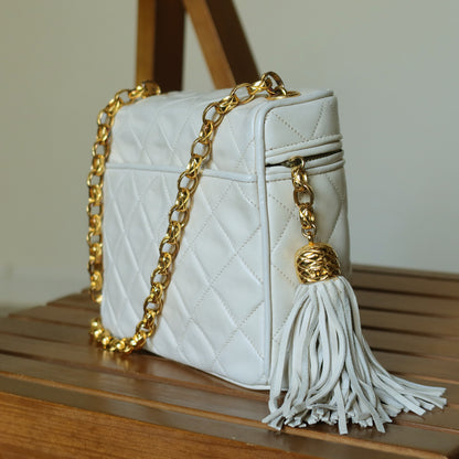 Chanel Vintage Ivory Lambskin Diamond quilted Gold bijoux chain Vanity Shoulder Bag