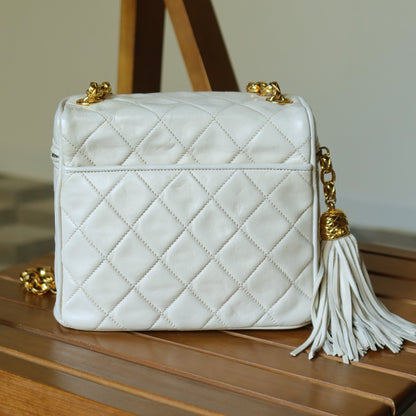 Chanel Vintage Ivory Lambskin Diamond quilted Gold bijoux chain Vanity Shoulder Bag