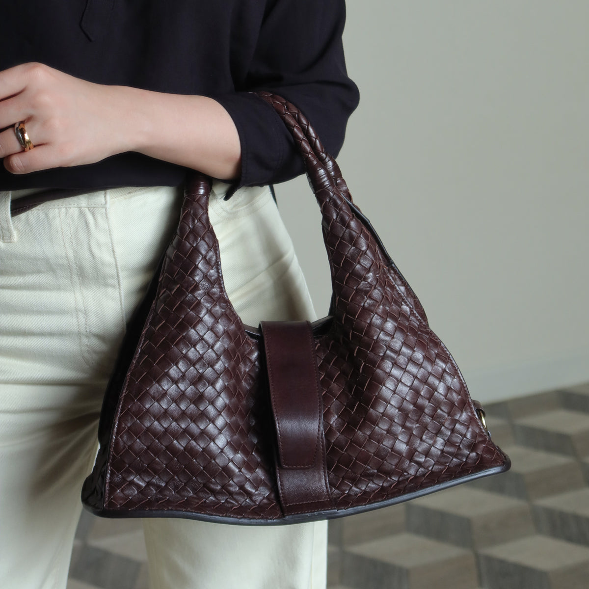 Bottega Veneta Vintage Dark Brown Intrecciato Leather Belt Hobo Shoulder Bag