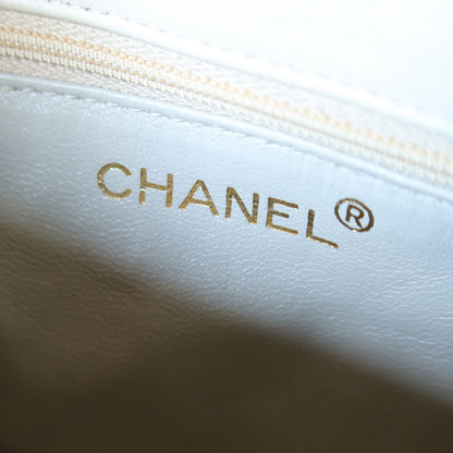 Chanel Vintage Ivory Lambskin Diamond quilted Gold bijoux chain Vanity Shoulder Bag