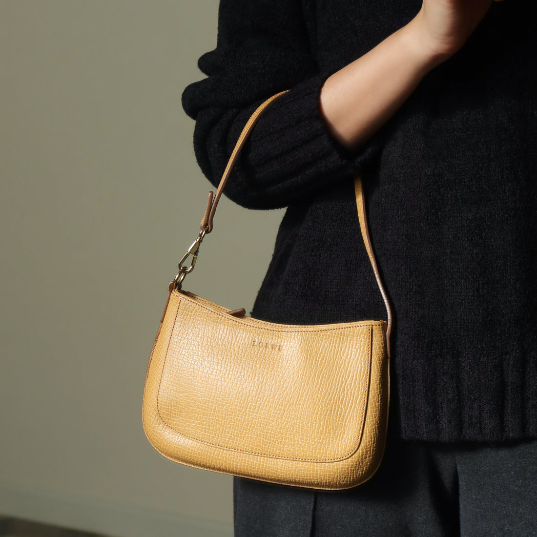 Vintage Loewe Beige Grained Leather Half-moon Purse Bag