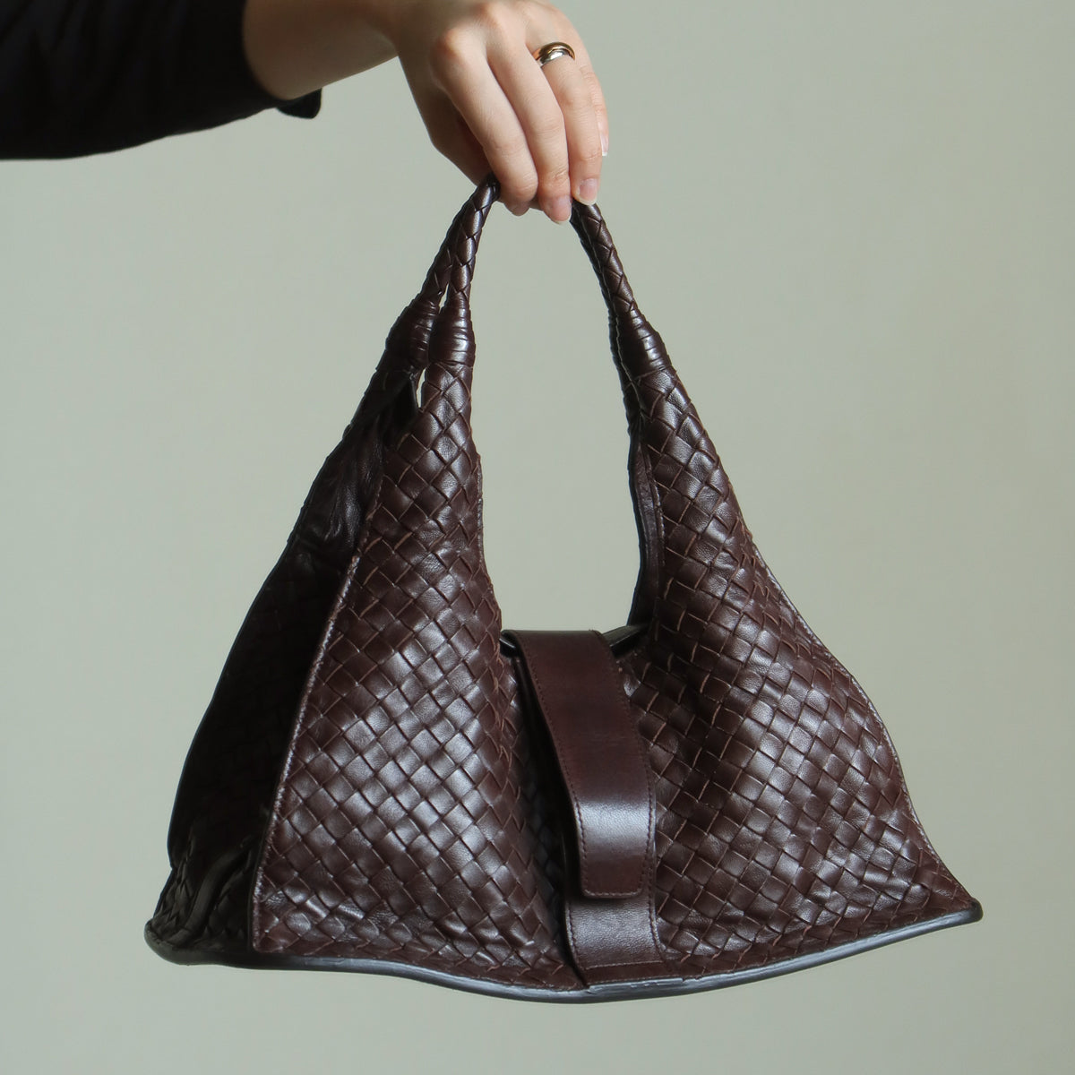 Bottega Veneta Vintage Dark Brown Intrecciato Leather Belt Hobo Shoulder Bag