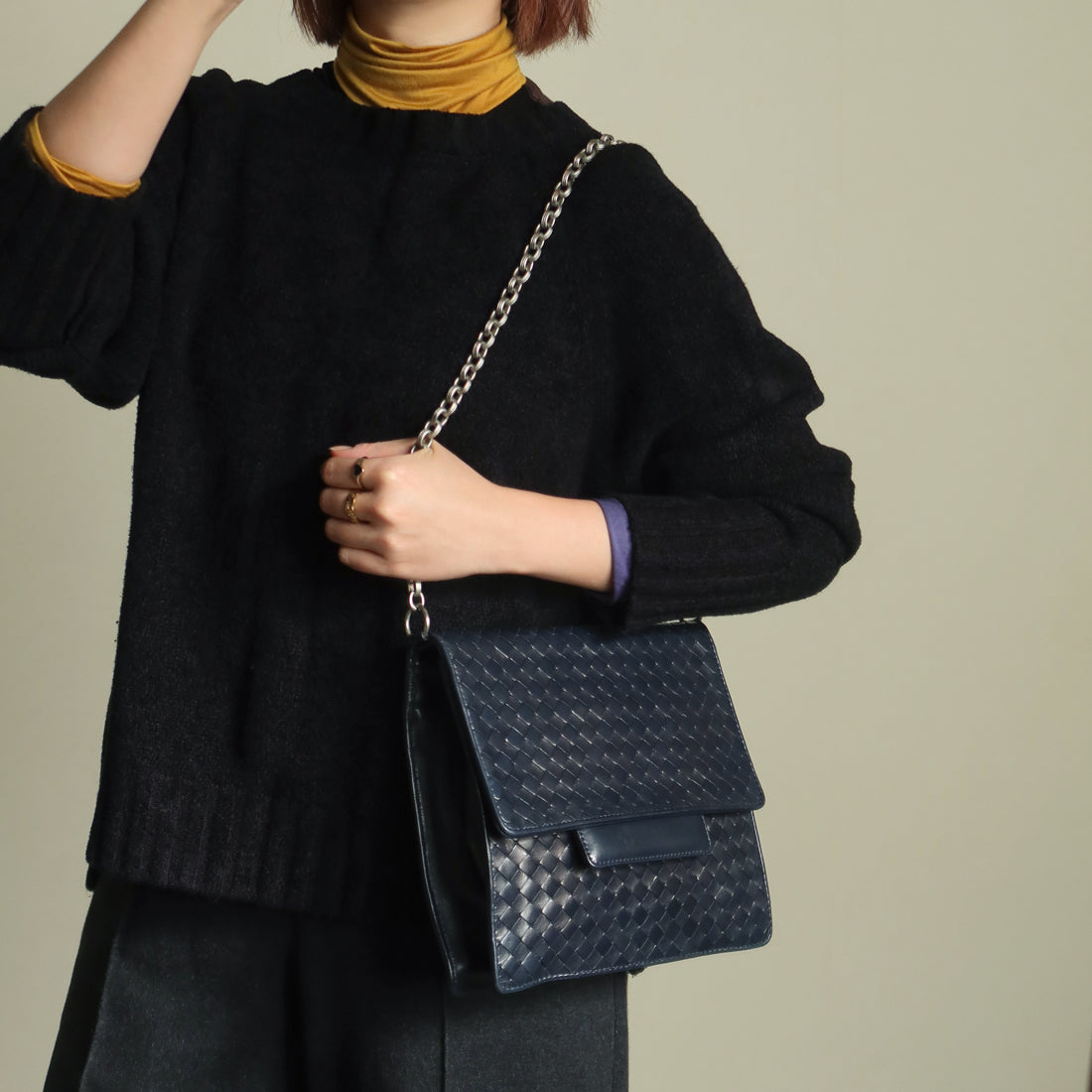 Bottega Veneta Vintage Navy Intrecciato Leather Chain Strap Shoulder Flap Bag