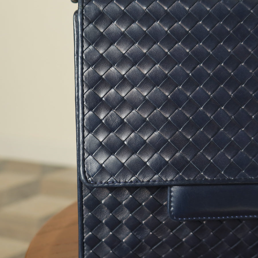 Bottega Veneta Vintage Navy Intrecciato Leather Chain Strap Shoulder Flap Bag