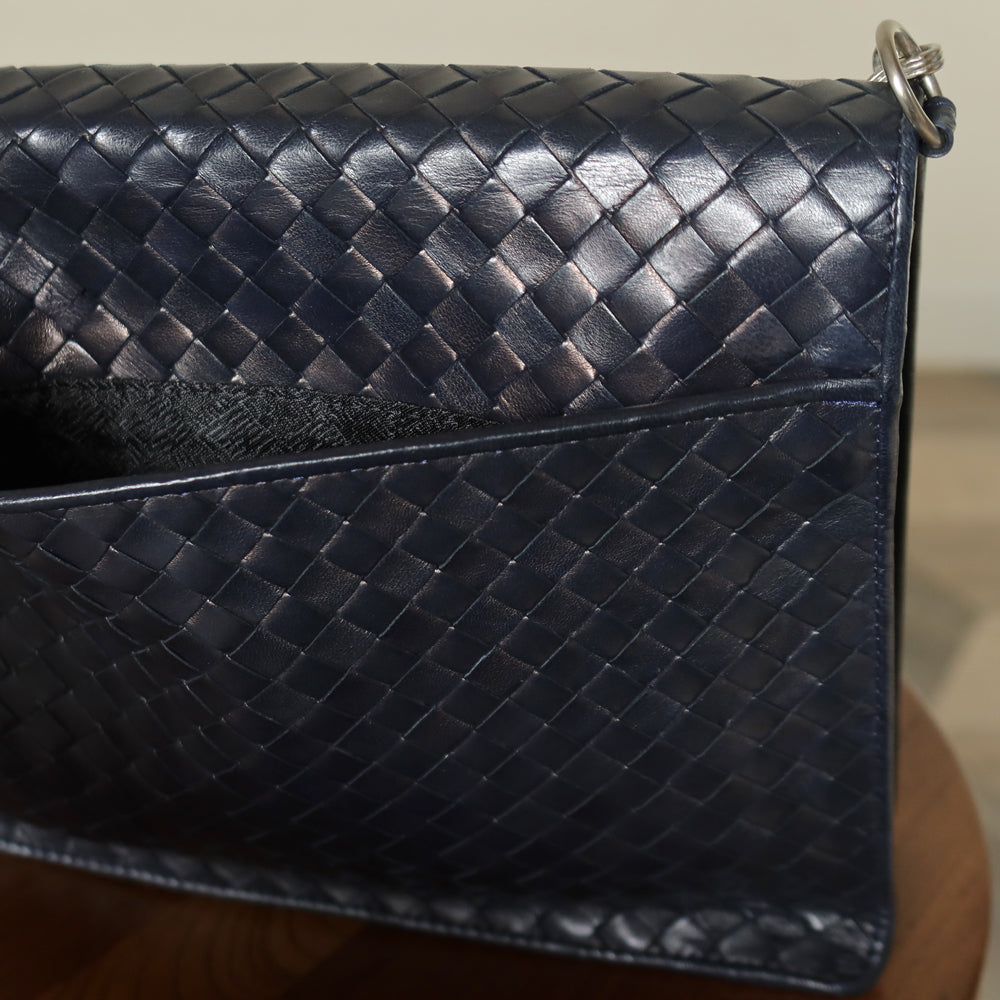 Bottega Veneta Vintage Navy Intrecciato Leather Chain Strap Shoulder Flap Bag