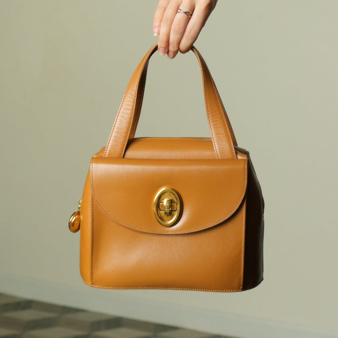 Christian Dior Vintage Caramel Brown Grained Leather CD Turn lock Top Handle Bag