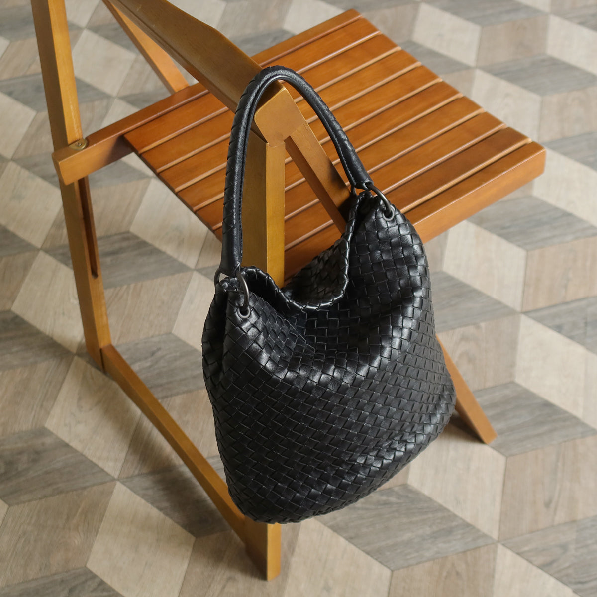 Bottega Veneta Vintage Black Intrecciato Ring Hobo style Bucket Shoulder Bag M