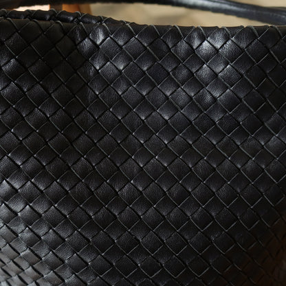Bottega Veneta Vintage Black Intrecciato Ring Hobo style Bucket Shoulder Bag M