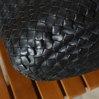 Bottega Veneta Vintage Black Intrecciato Ring Hobo style Bucket Shoulder Bag M