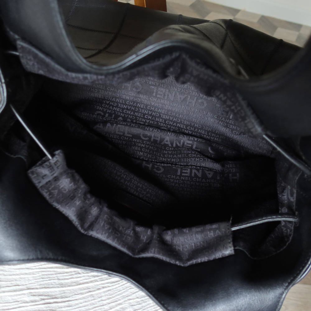 Chanel Vintage Black Square Stitching CC Tassel Hobo Tote Bag