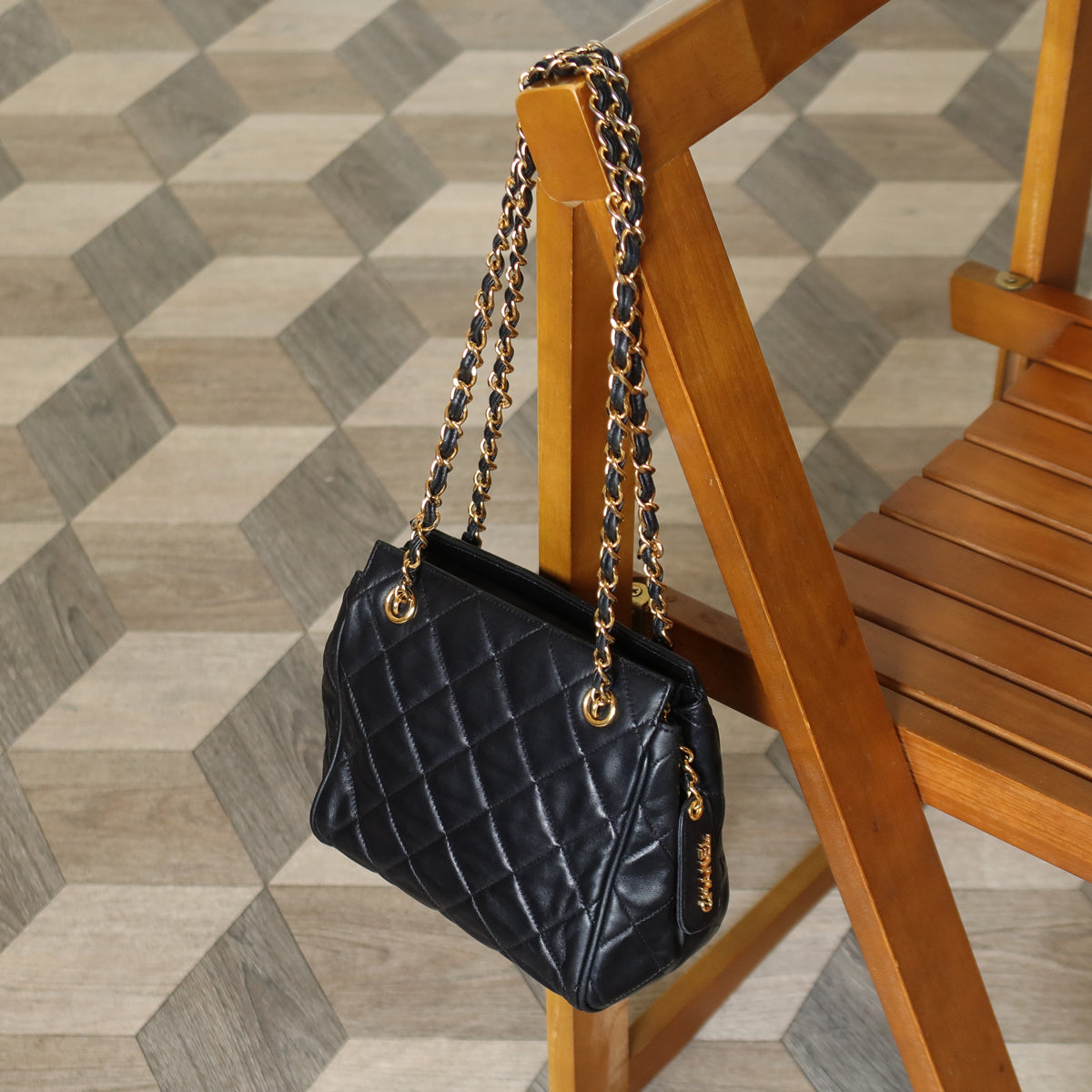 Chanel Vintage Black Lambskin Diamond Quilted Zipper charm CC Double Chain Bag