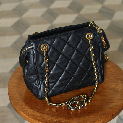 Chanel Vintage Black Lambskin Diamond Quilted Zipper charm CC Double Chain Bag