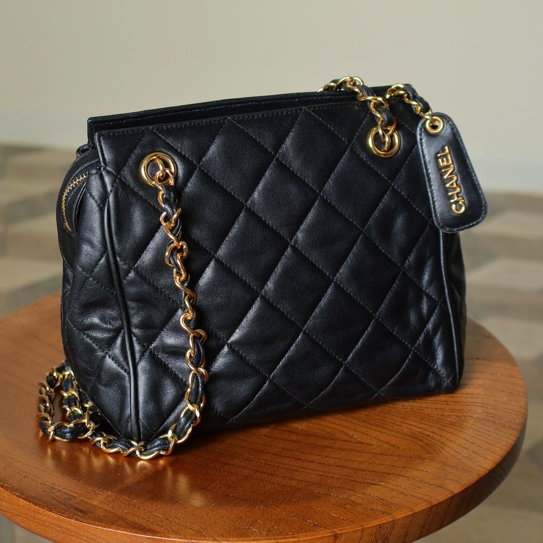 Chanel Vintage Black Lambskin Diamond Quilted Zipper charm CC Double Chain Bag