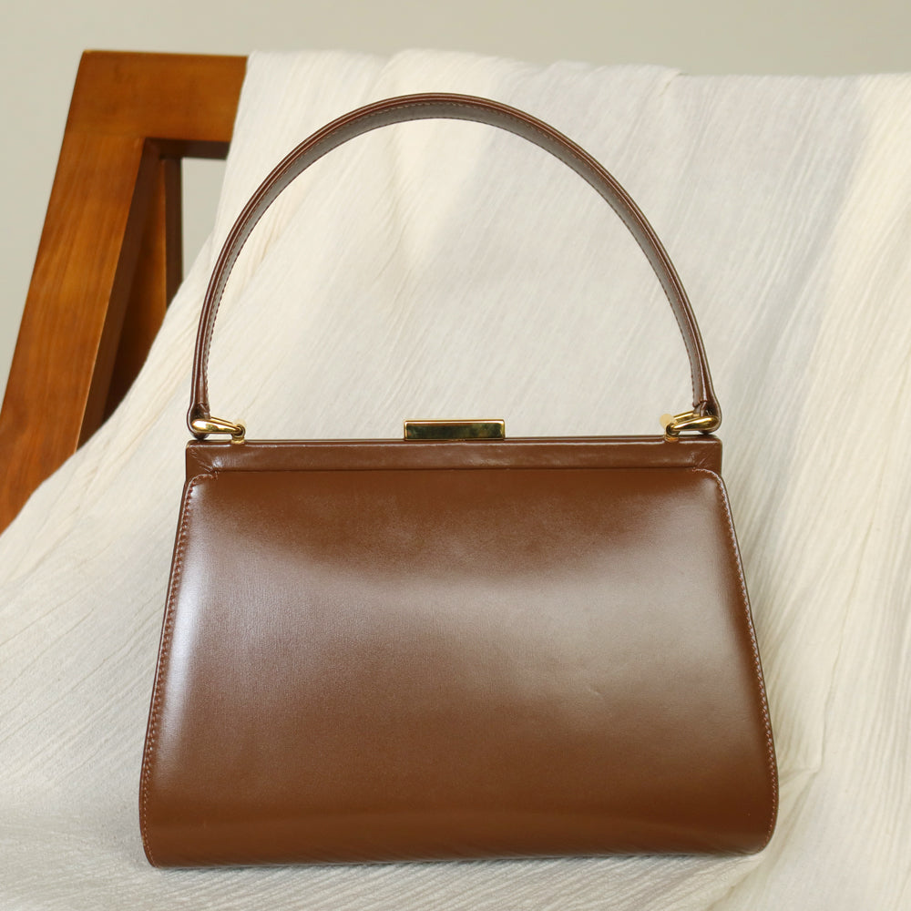 Gucci Vintage Caramel Brown Leather Gold Logo Kiss lock Top Handle Bag