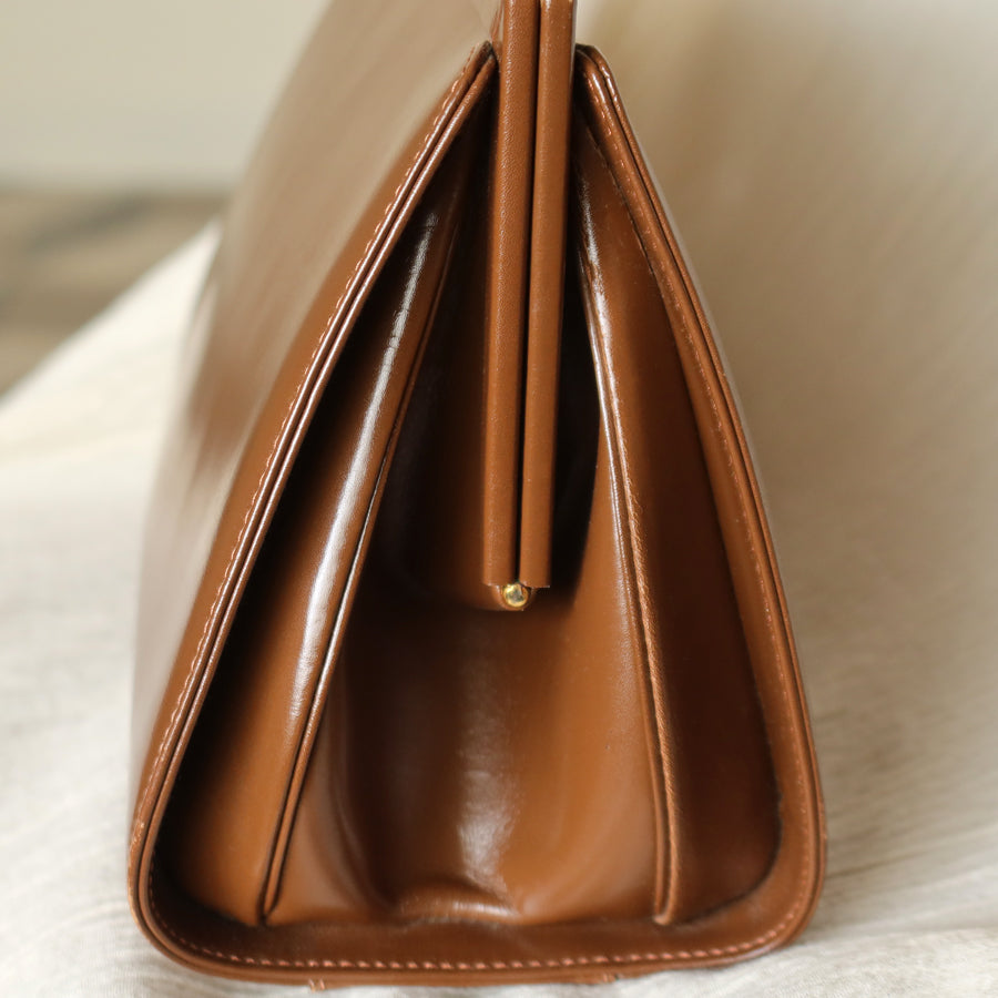 Gucci Vintage Caramel Brown Leather Gold Logo Kiss lock Top Handle Bag