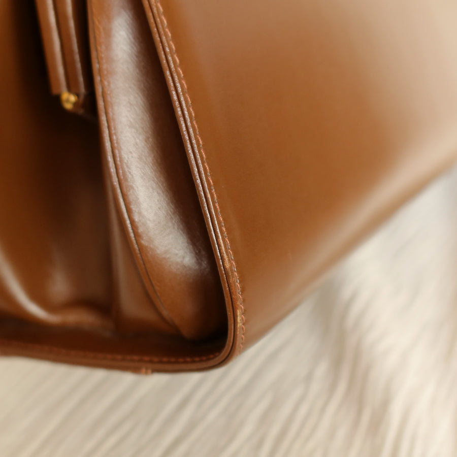 Gucci Vintage Caramel Brown Leather Gold Logo Kiss lock Top Handle Bag