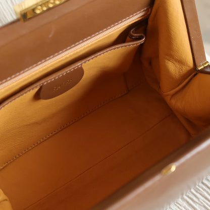 Gucci Vintage Caramel Brown Leather Gold Logo Kiss lock Top Handle Bag