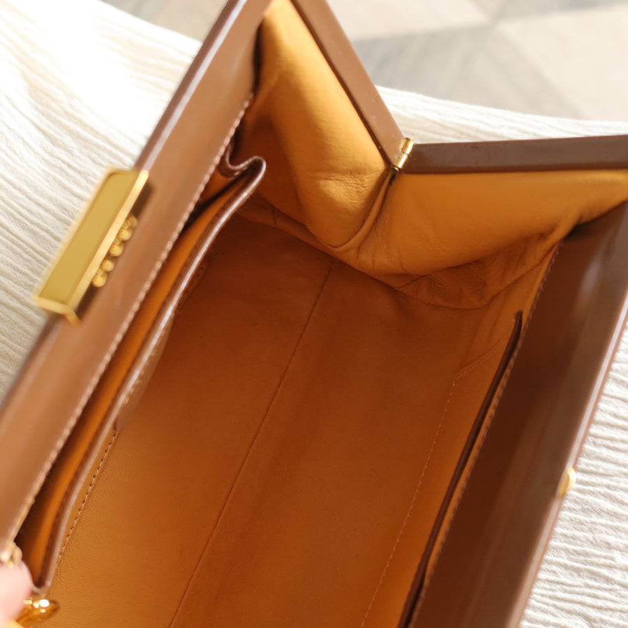 Gucci Vintage Caramel Brown Leather Gold Logo Kiss lock Top Handle Bag