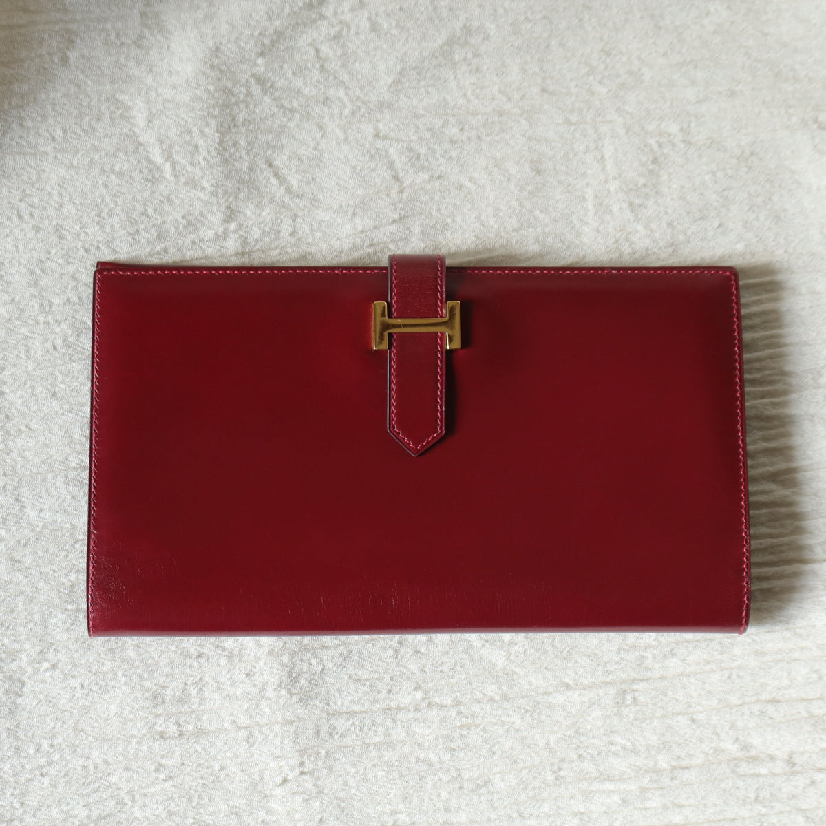 Hermès Vintage 80s Bearn Box Calf leather Bi-fold Long wallet in Bordeaux Rouge