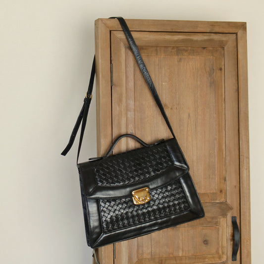 Rare Bottega Veneta Vintage Black Intrecciato Leather Turn lock Shoulder Bag