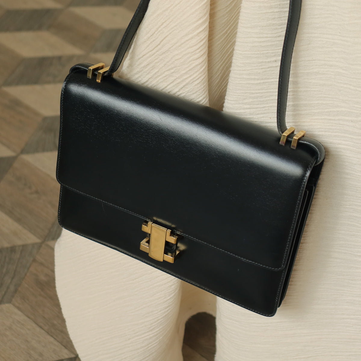 Hermès Vintage 70s Black Box Calf Leather 2 way Shoulder Clutch Bag