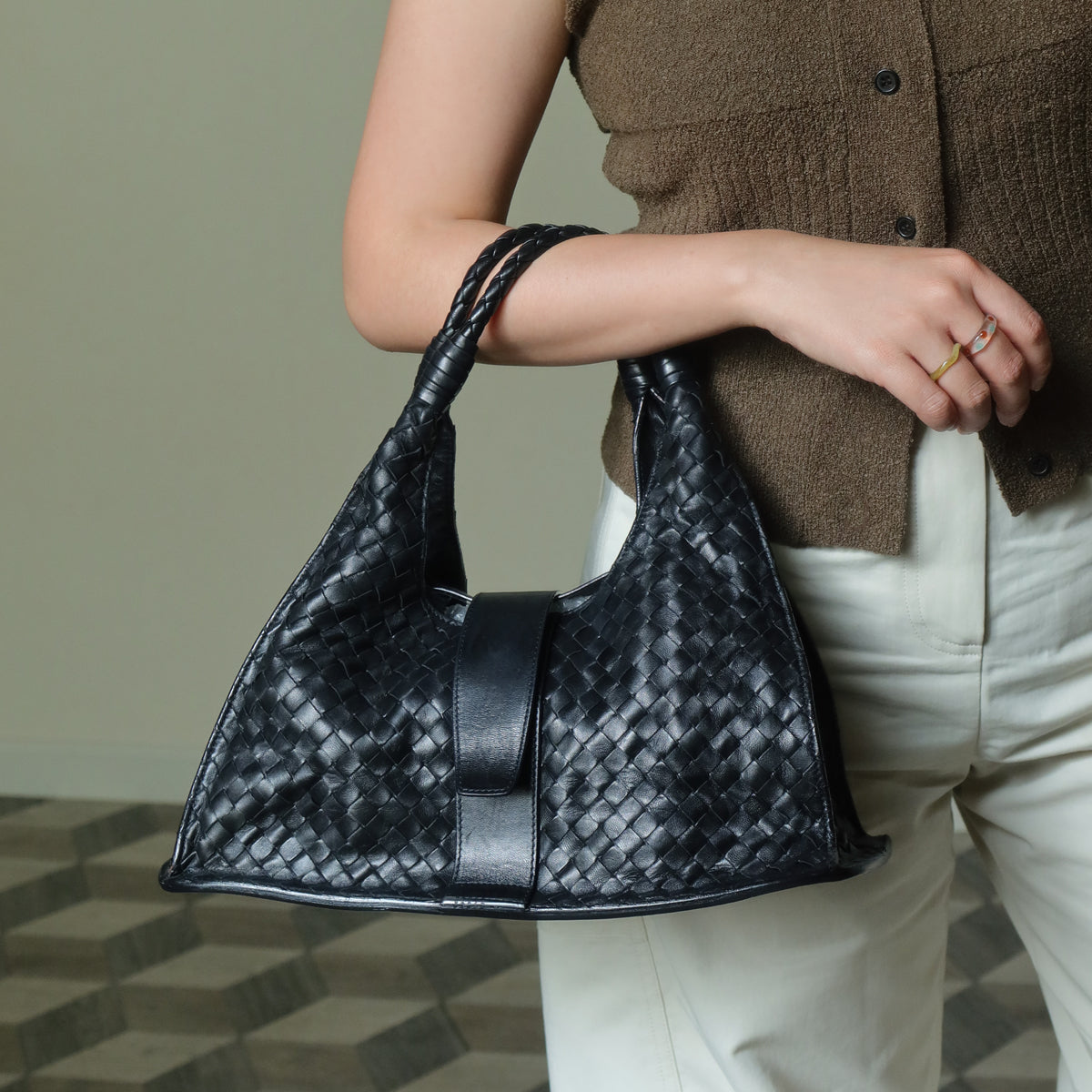 Bottega Veneta Vintage Black Intrecciato Leather Belt Hobo Shoulder Bag