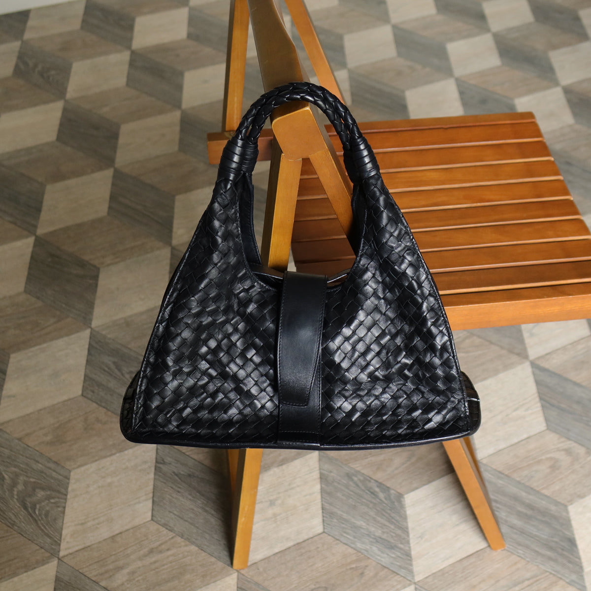 Bottega Veneta Vintage Black Intrecciato Leather Belt Hobo Shoulder Bag