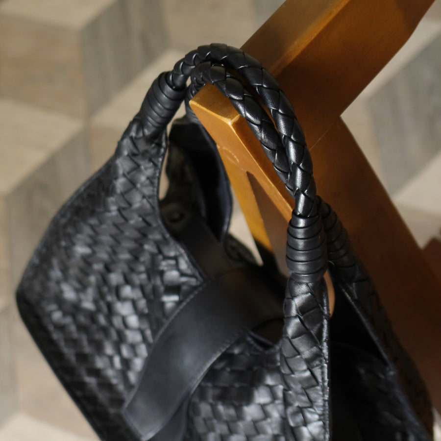 Bottega Veneta Vintage Black Intrecciato Leather Belt Hobo Shoulder Bag