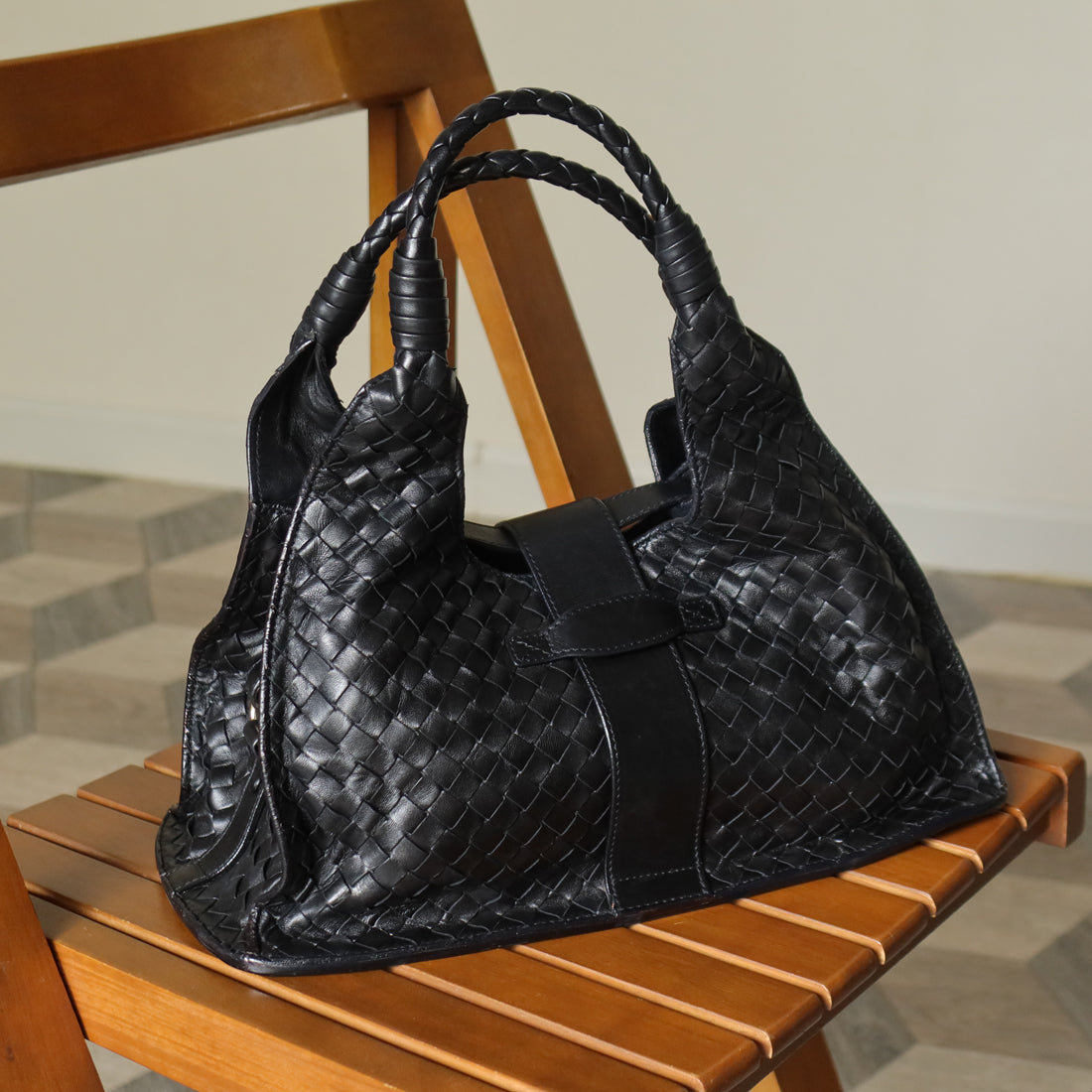 Bottega Veneta Vintage Black Intrecciato Leather Belt Hobo Shoulder Bag