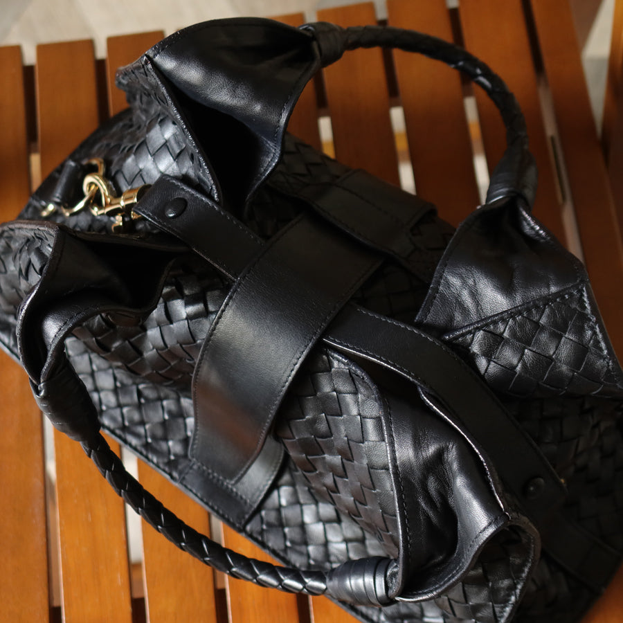 Bottega Veneta Vintage Black Intrecciato Leather Belt Hobo Shoulder Bag