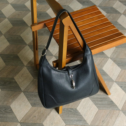 Hermès Vintage '90s Black Clemence Leather Trim II 31 Shoulder Bag