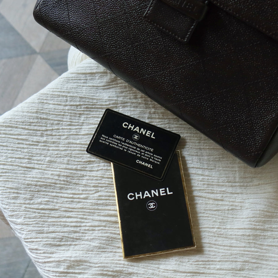 Chanel Vintage Dark Brown Caviar Leather Diamond Stitched Flap Shoulder Bag