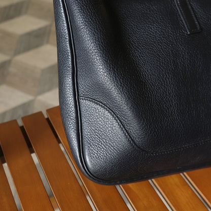 Hermès Vintage '90s Black Clemence Leather Trim II 31 Shoulder Bag