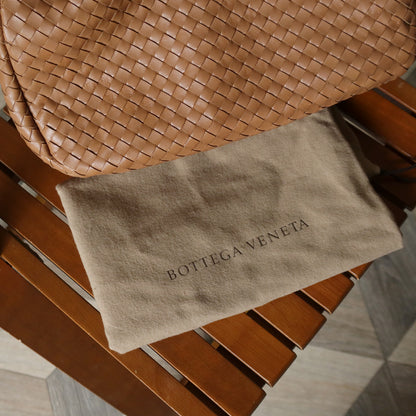 Bottega Veneta Vintage Caramel Brown Intrecciato Campana Hobo Shoulder Bag M2