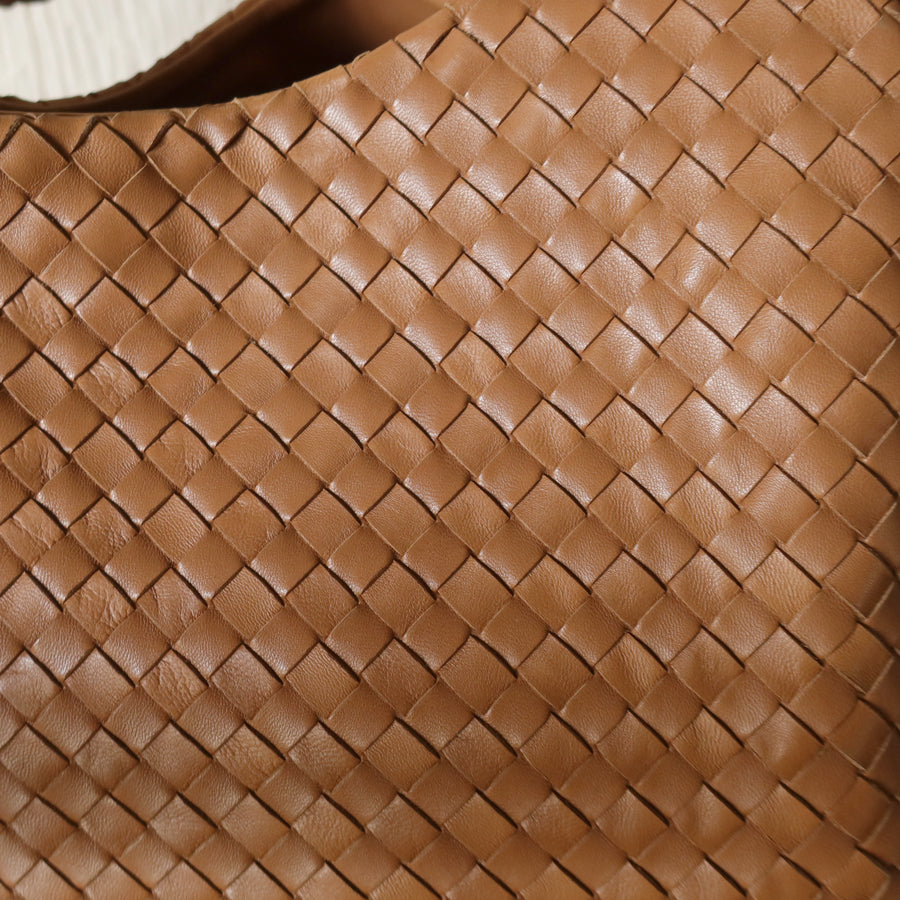 Bottega Veneta Vintage Caramel Brown Intrecciato Campana Hobo Shoulder Bag M2