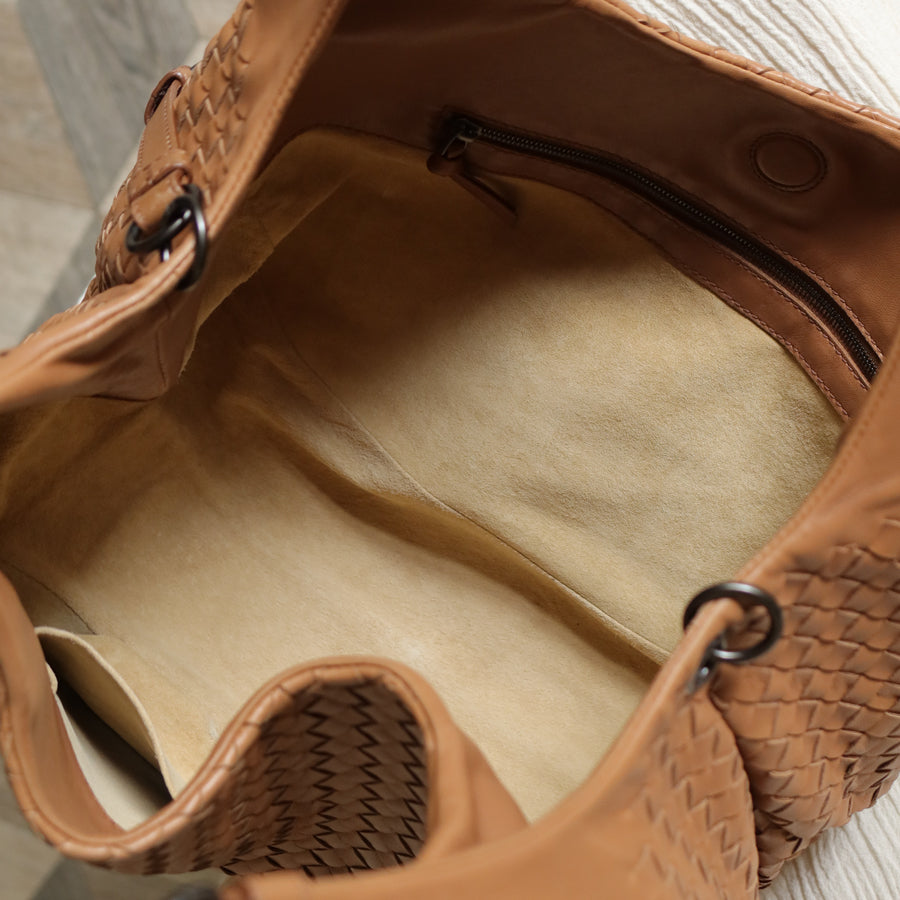 Bottega Veneta Vintage Caramel Brown Intrecciato Campana Hobo Shoulder Bag M2
