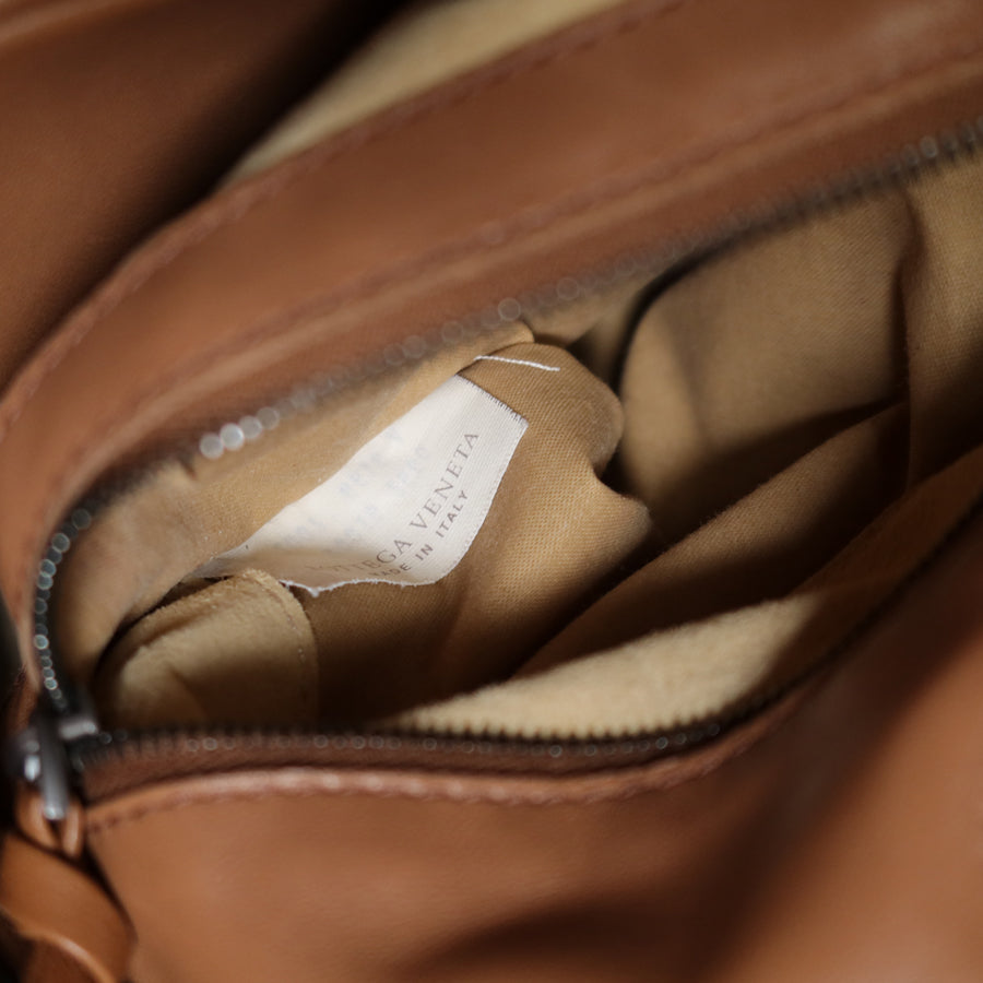 Bottega Veneta Vintage Caramel Brown Intrecciato Campana Hobo Shoulder Bag M2