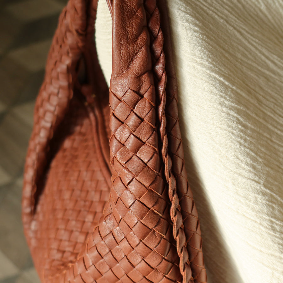 Bottega Veneta Vintage Coral Brown Intrecciato Weave Large Veneta Hobo Bag