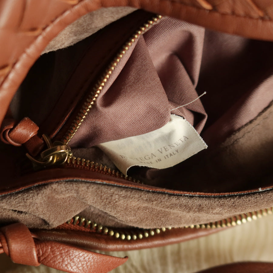 Bottega Veneta Vintage Coral Brown Intrecciato Weave Large Veneta Hobo Bag