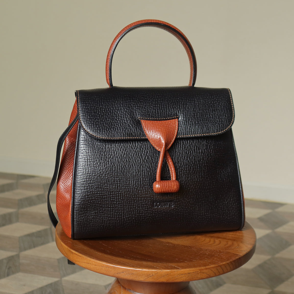 Loewe Vintage Black Brown Grained Leather Twisted Knot 2way Shoulder Flap Bag