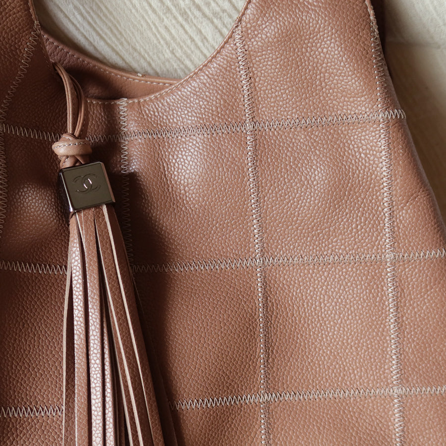 Rare Chanel Vintage Dusty Pink Caviar Leather Block Stitching CC Tassel Hobo Tote Bag