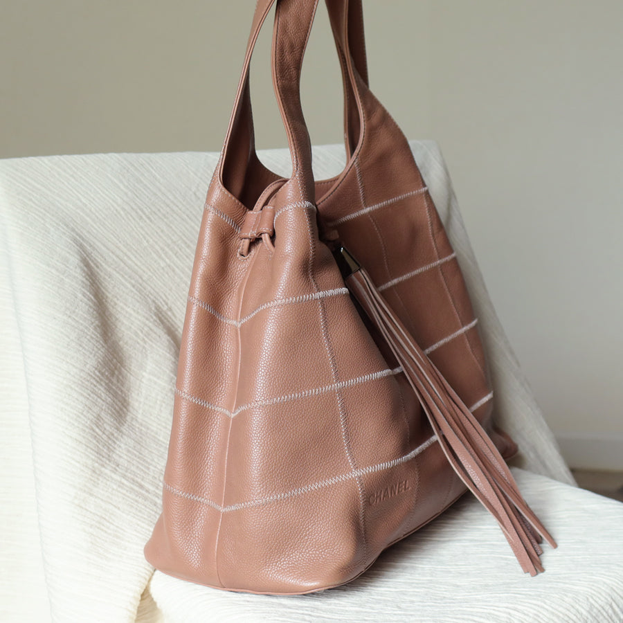 Rare Chanel Vintage Dusty Pink Caviar Leather Block Stitching CC Tassel Hobo Tote Bag