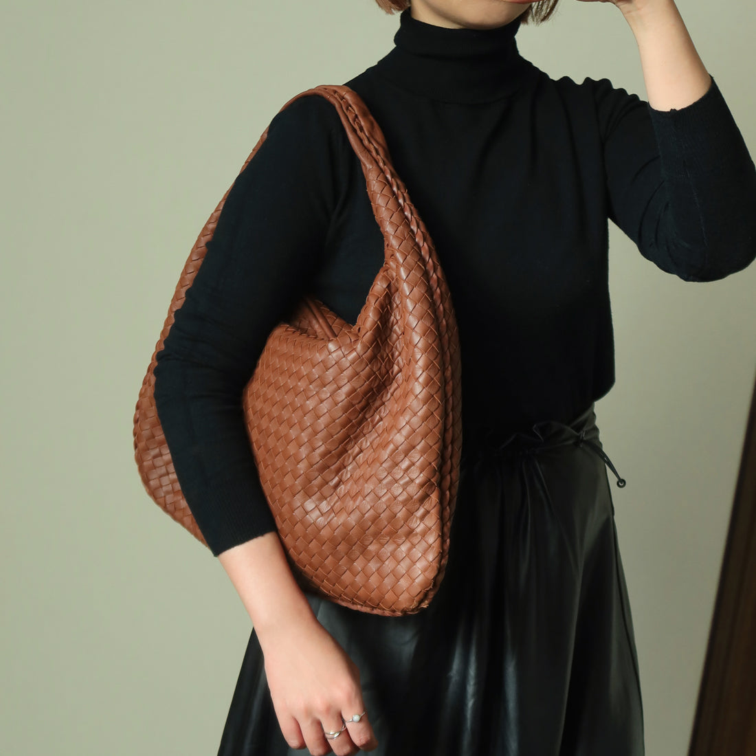 Bottega Veneta Vintage Coral Brown Intrecciato Weave Large Veneta Hobo Bag