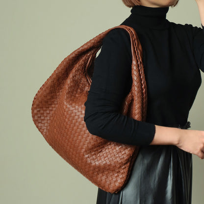 Bottega Veneta Vintage Coral Brown Intrecciato Weave Large Veneta Hobo Bag